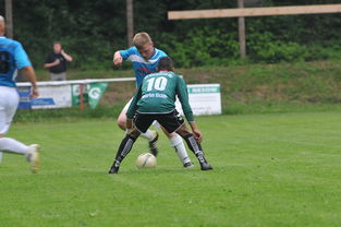 -中国足球年度传控流比赛战术布置路径图，足球传控集锦