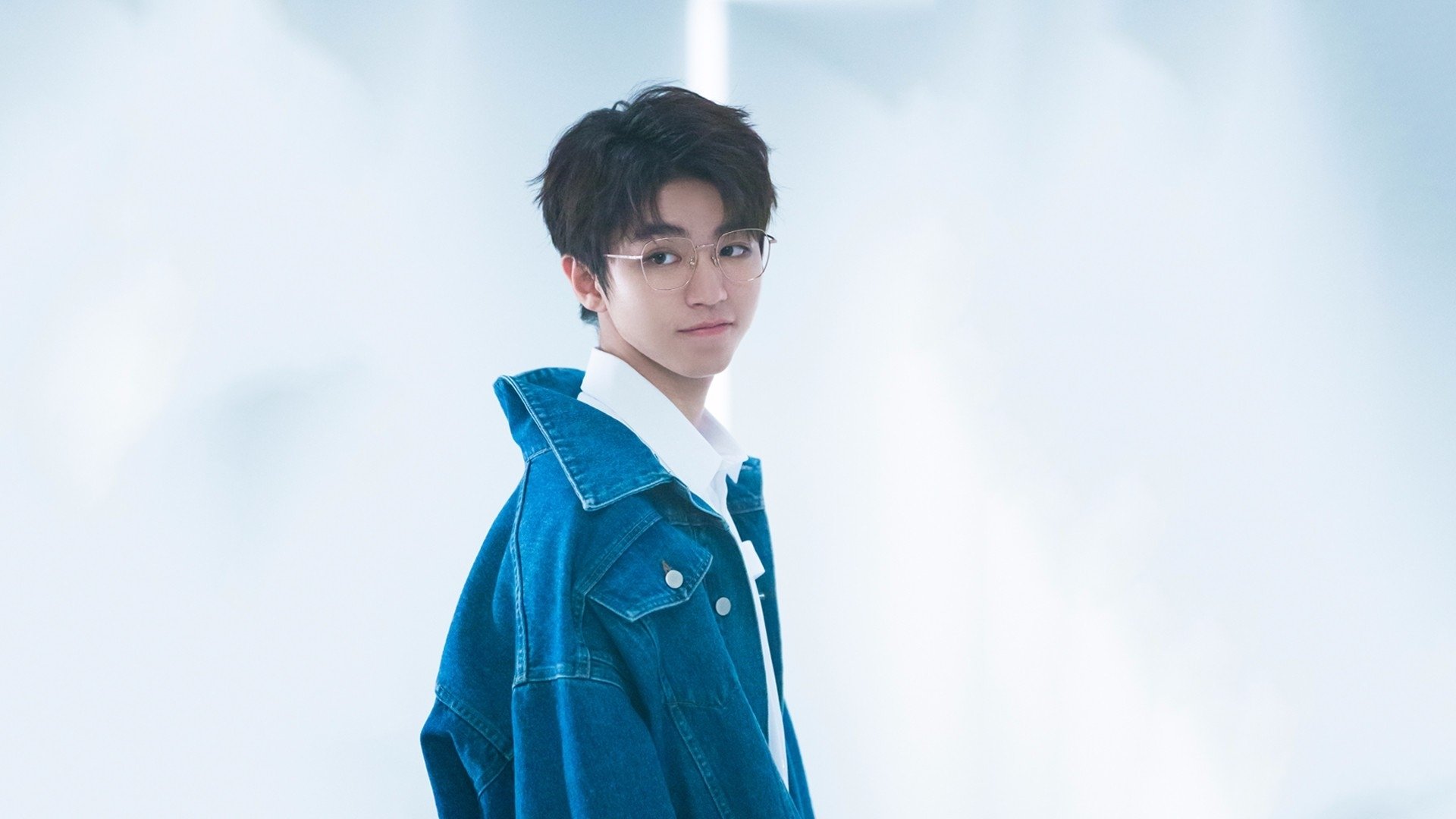 联盟中哪位教练最擅长调整节奏控制比赛，lol比赛中教练能指导吗