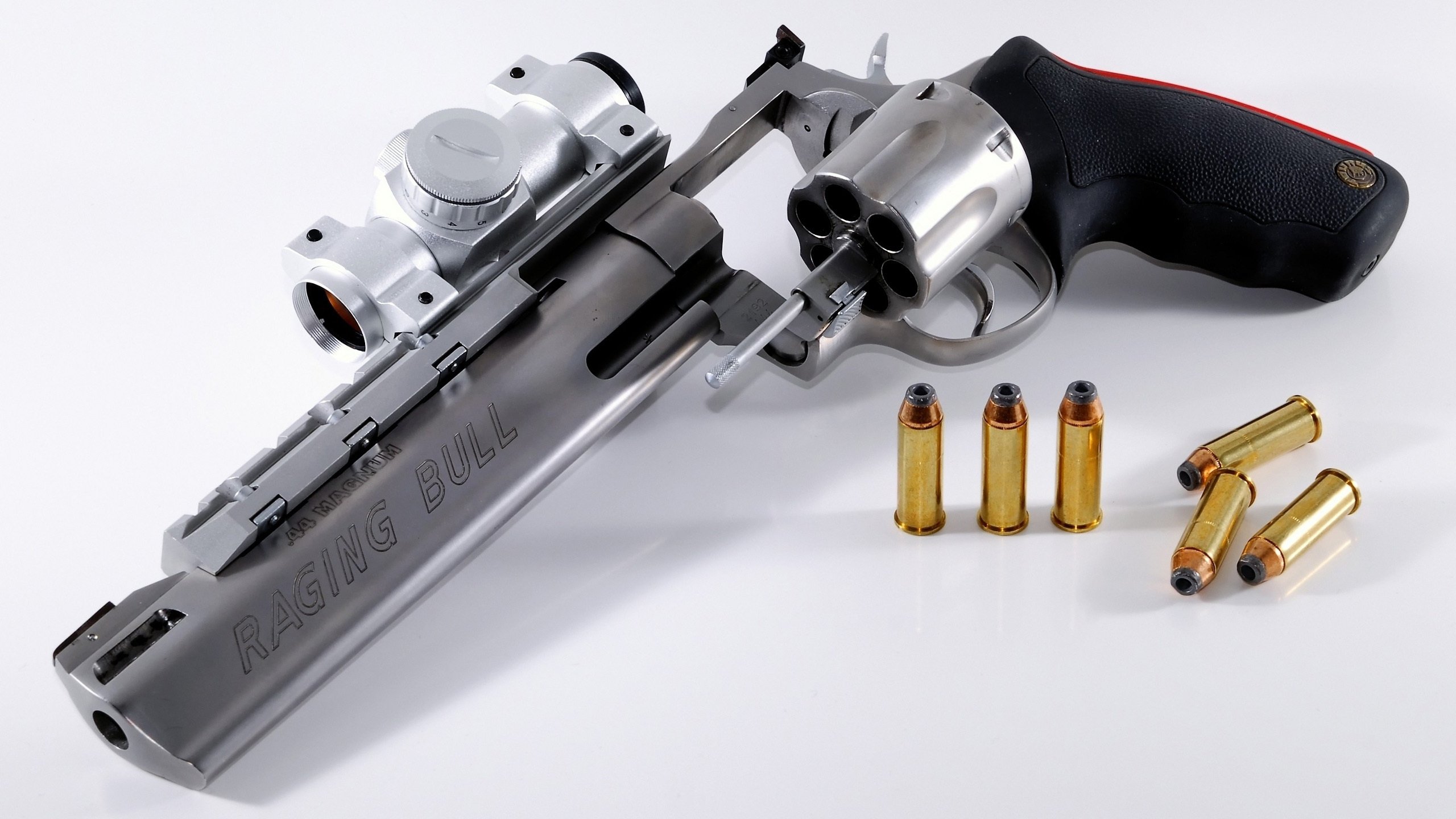 -体育新闻中心发布体育类公共服务平台用户调研内容，体育信息服务